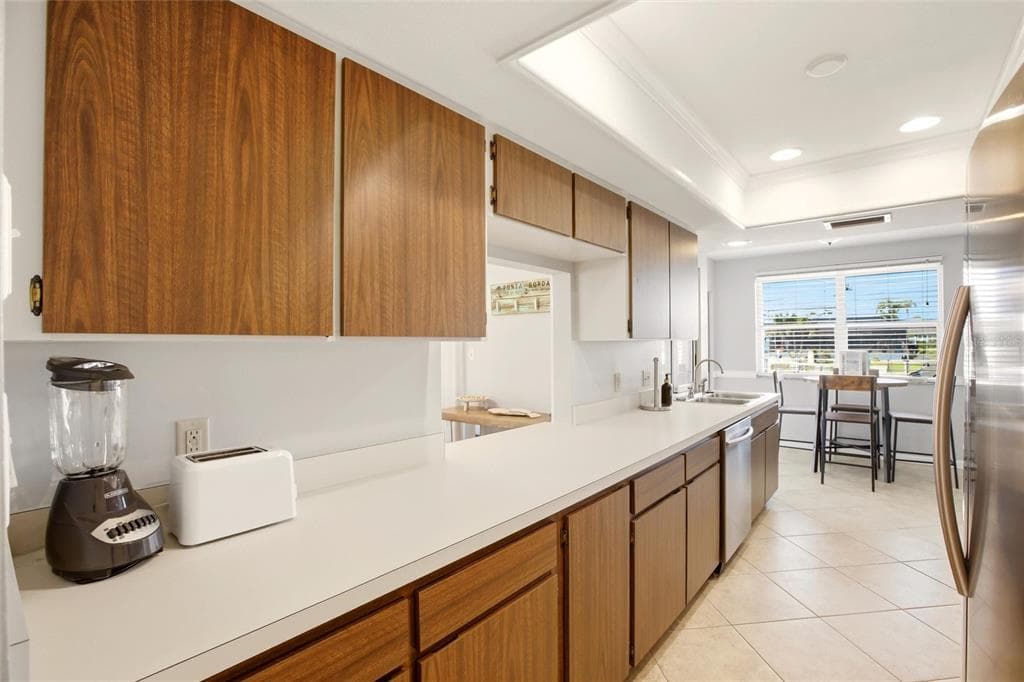 79 TROPICANA DRIVE photo 7