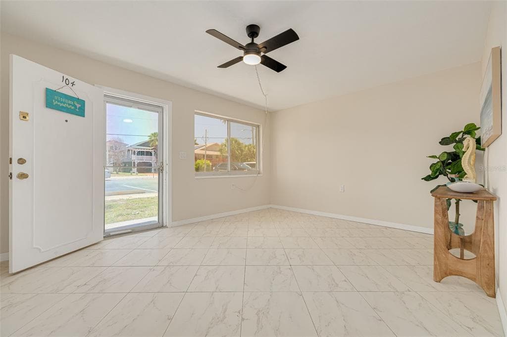 250 126TH AVENUE 104 photo 4