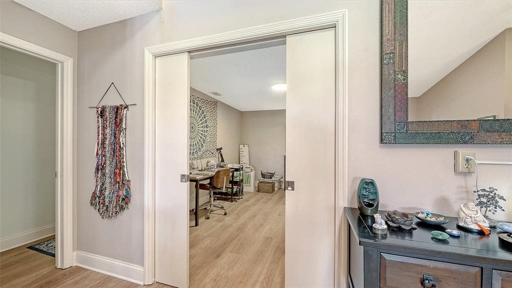 6048 WILSHIRE BOULEVARD 2 photo 23