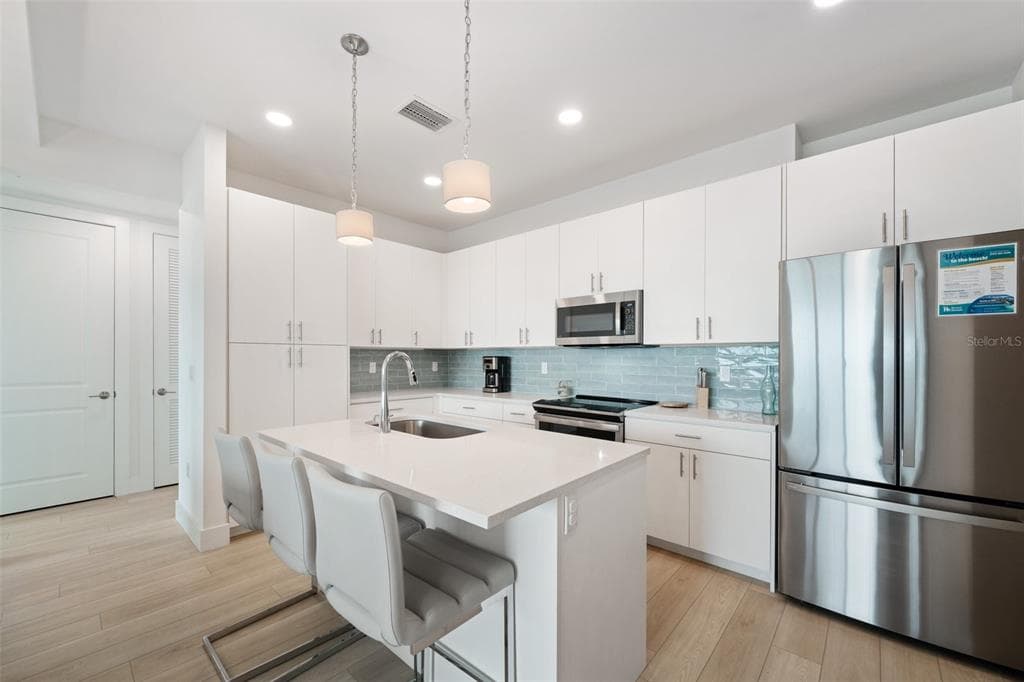 300 150TH AVENUE 510 photo 12