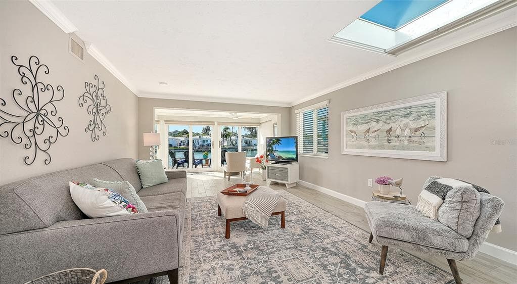 900 SPANISH DRIVE N photo 15