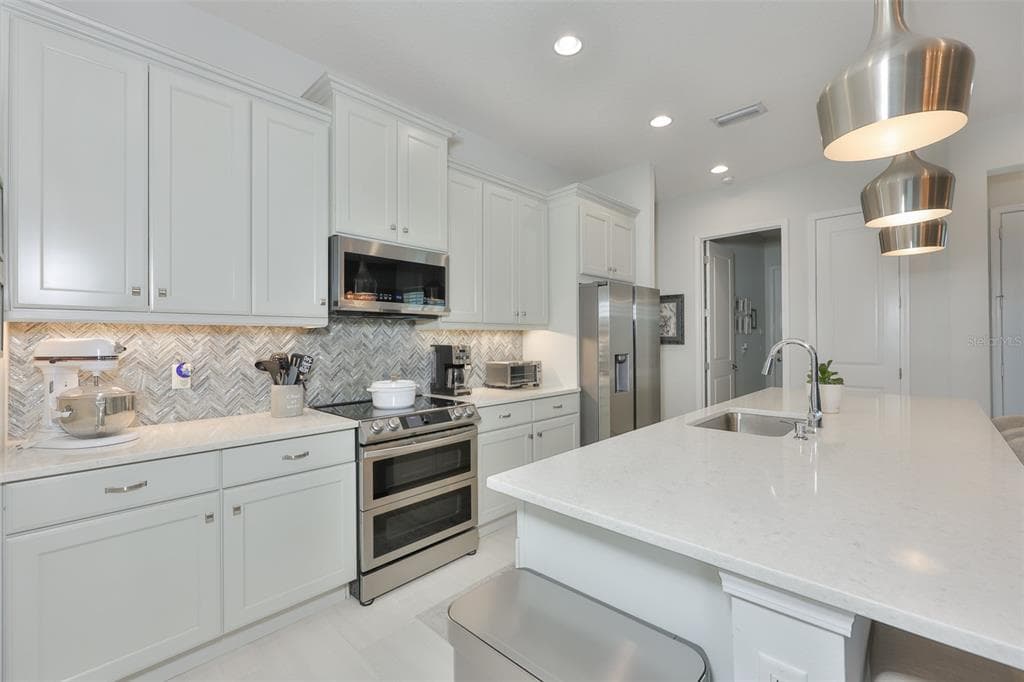 12421 GLENRIDGE LANE photo 8