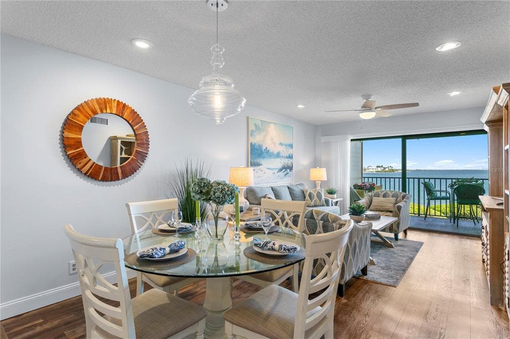 6104 PALMA DEL MAR BOULEVARD S 210 photo 4