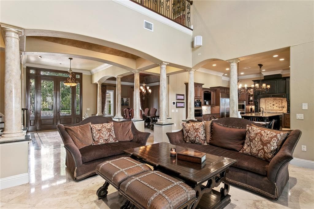 9205 POST ROAD photo 15