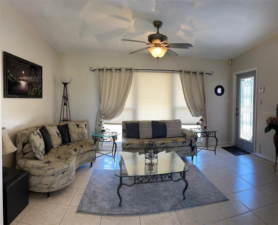 123 POINSETTIA CIRCLE NE photo 7