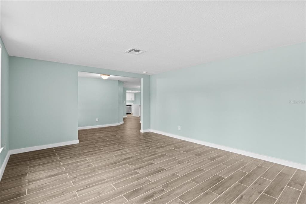 7427 SOUTHWIND DRIVE photo 21