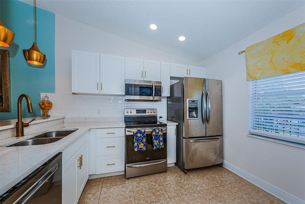 1022 BOWSPRIT LANE 1022 photo 9