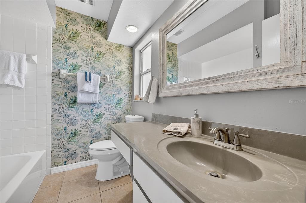 3000 BANYAN WAY photo 17