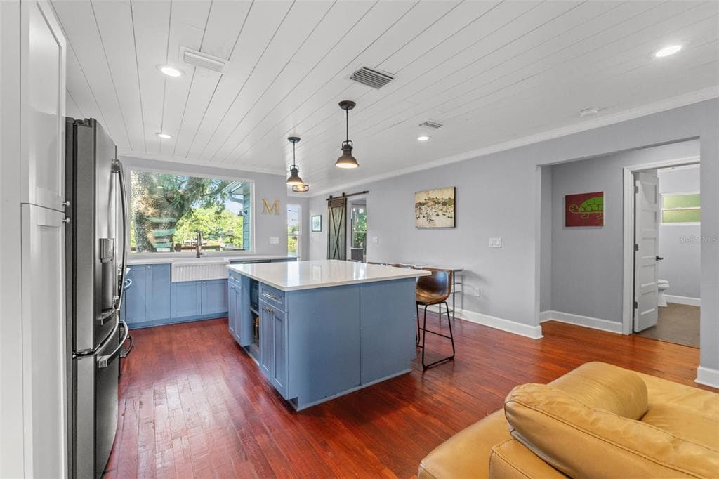 1502 E PARK CIRCLE photo 15