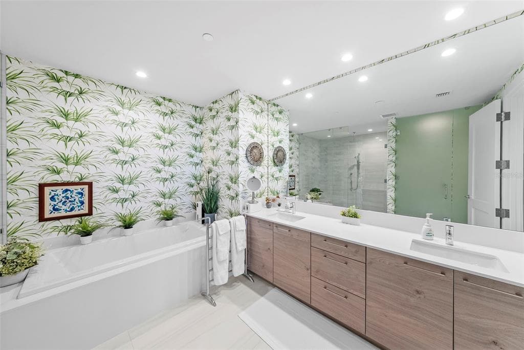2103 BAYSHORE BOULEVARD 703 photo 3