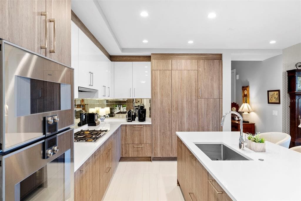 2103 BAYSHORE BOULEVARD 703 photo 10
