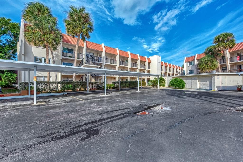 260 SANTA MARIA STREET 311 photo 4