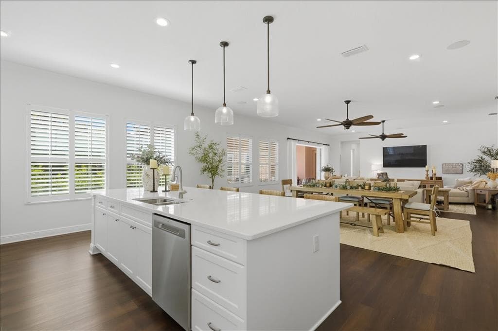 5303 FISHERSOUND LANE photo 9