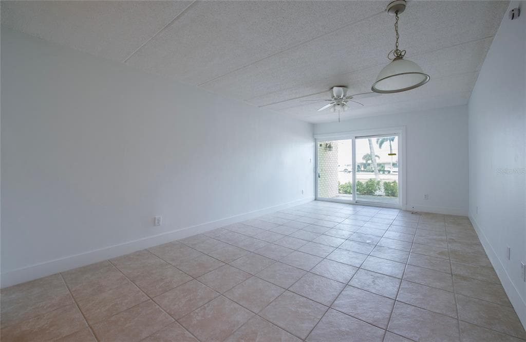 10365 PARADISE BOULEVARD 9 photo 12