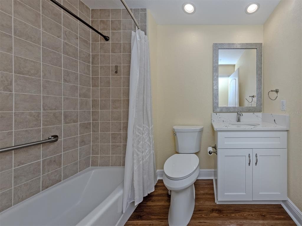 14021 BELLAGIO WAY 404 photo 19