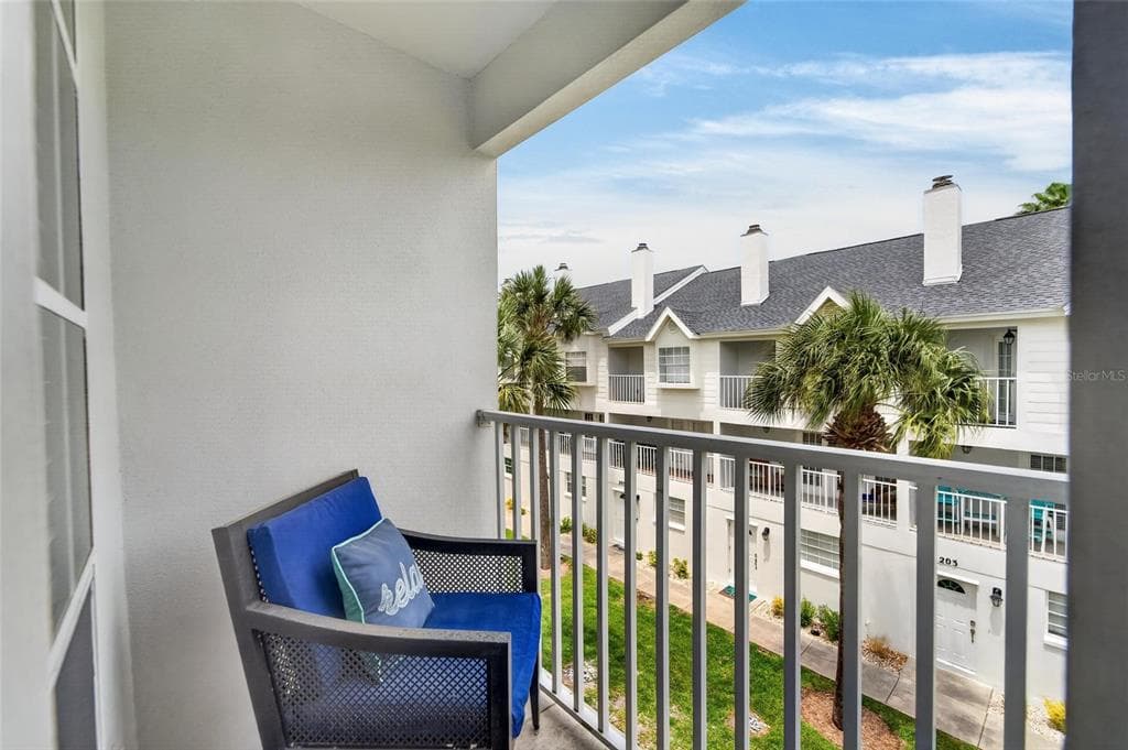 17960 GULF BOULEVARD 106 photo 18