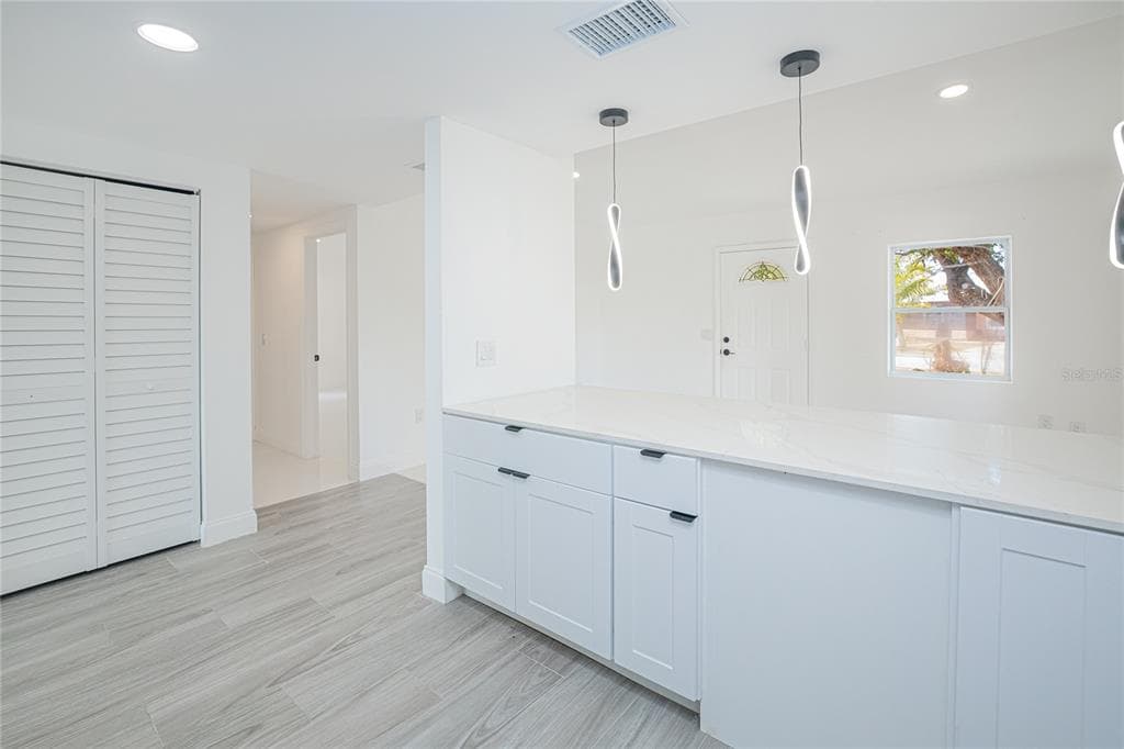203 WATERWAY CIRCLE NE photo 7