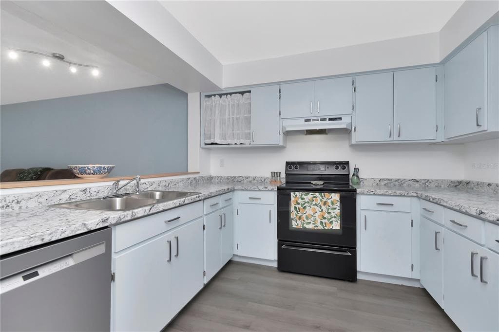 6817 STONES THROW CIRCLE N 17203 photo 4