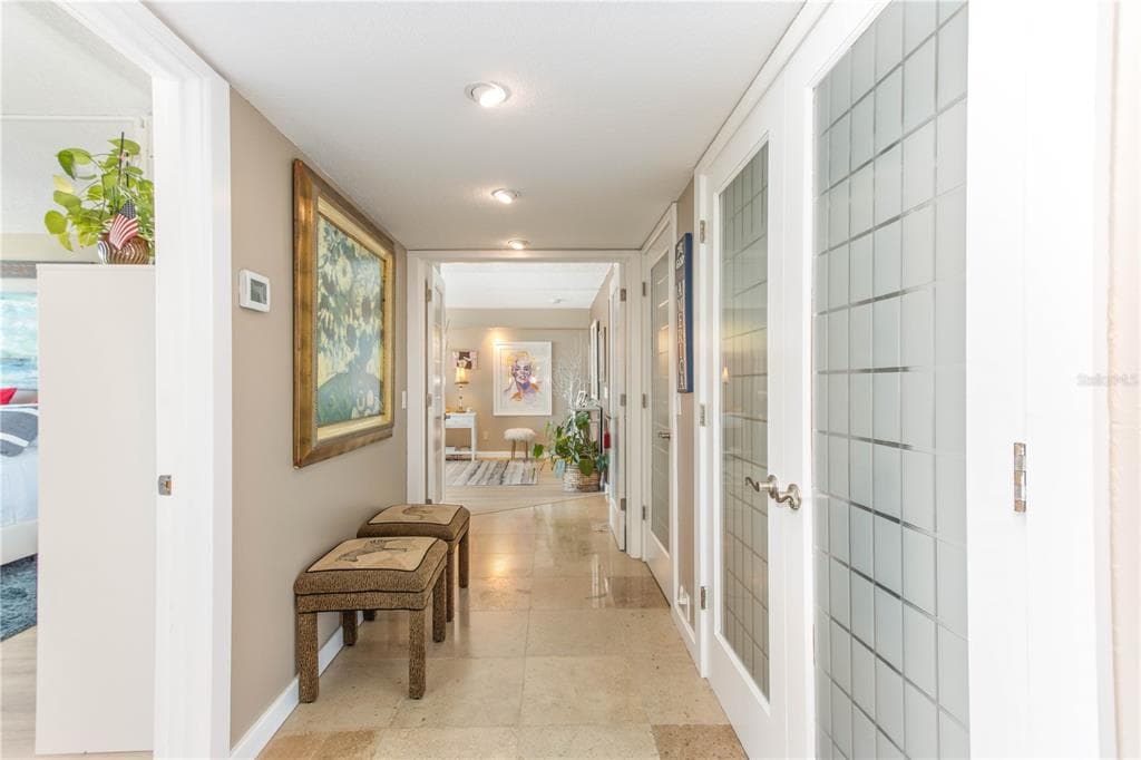 736 ISLAND WAY 804 photo 23