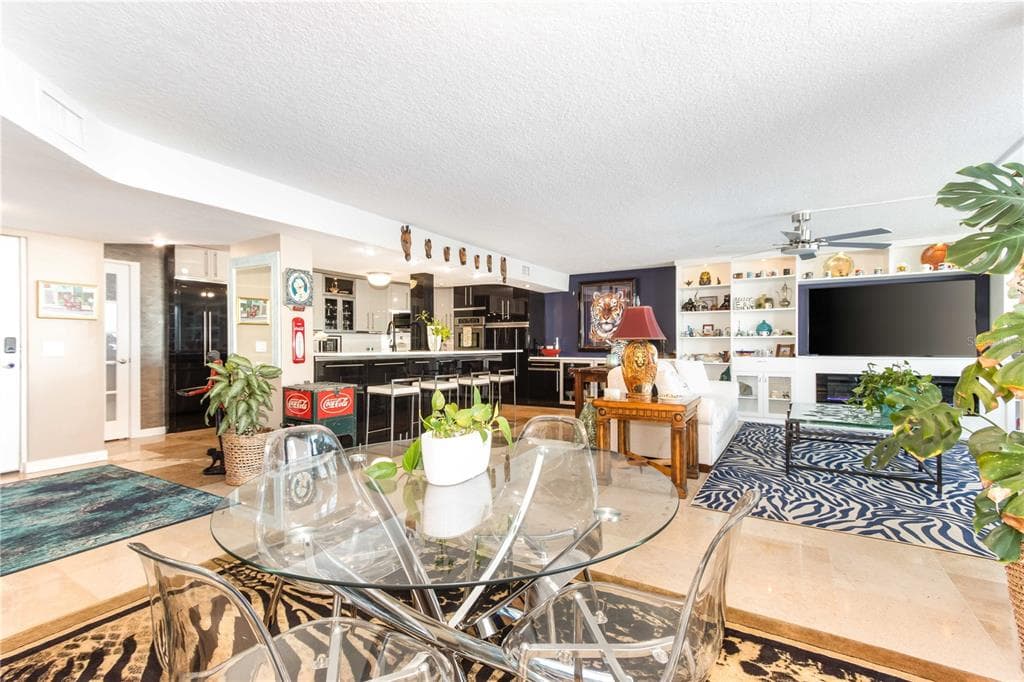 736 ISLAND WAY 804 photo 11
