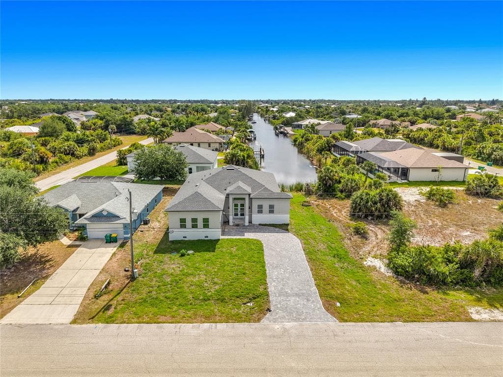 10262 KINGSVILLE DRIVE photo 5