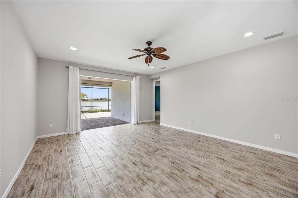 11516 RENAISSANCE BOULEVARD photo 9
