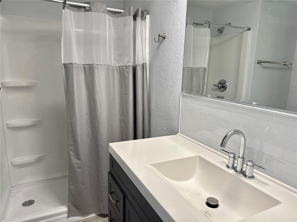 460 MOUNT OAK AVENUE NE 745 photo 22