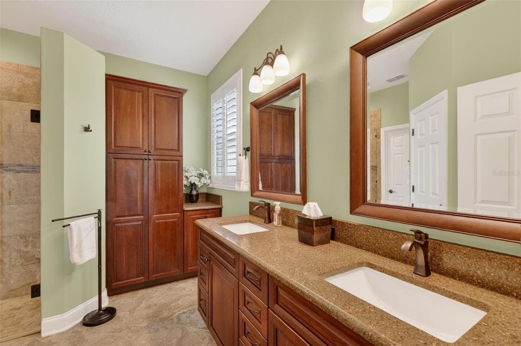 8041 SAINT JAMES WAY photo 21