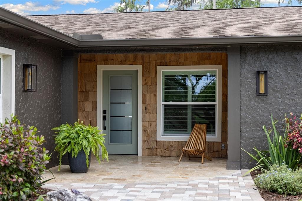 18520 WAYNE ROAD photo 7