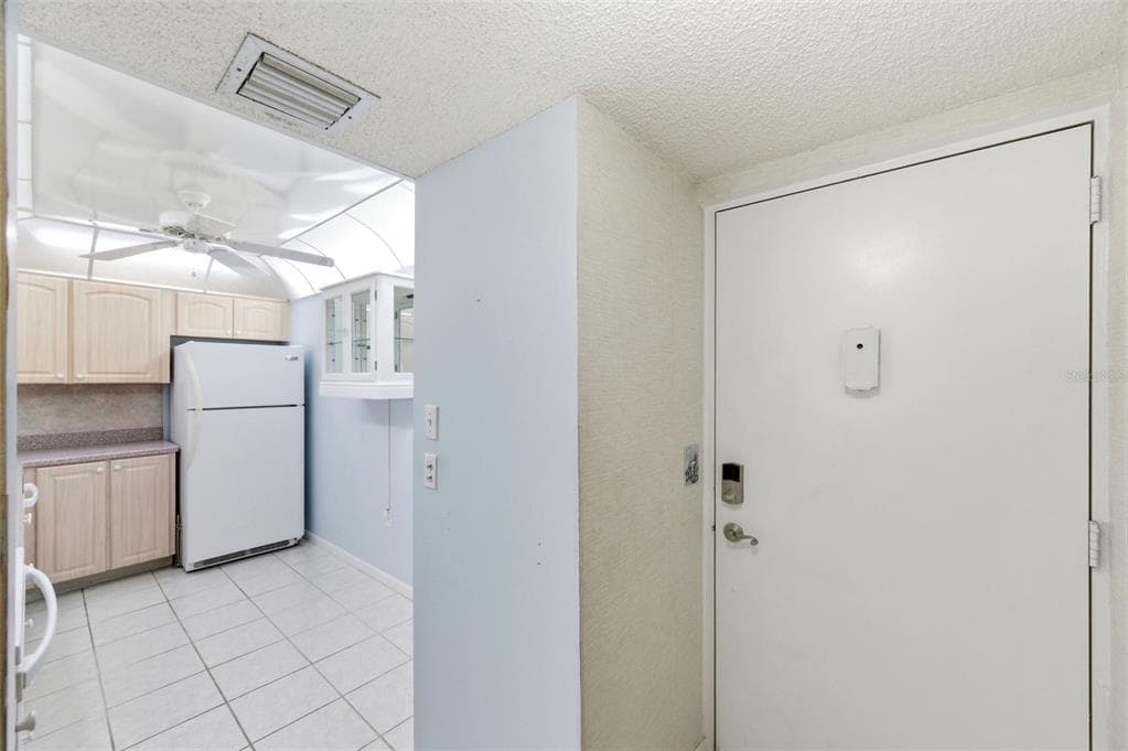 19701 GULF BOULEVARD 417 photo 5