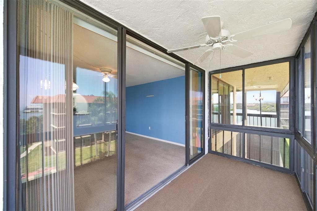 19701 GULF BOULEVARD 417 photo 18