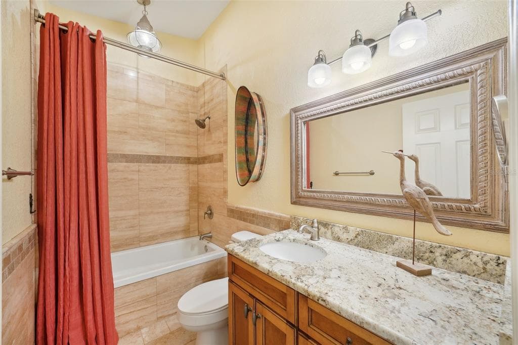 637 PINELLAS BAYWAY 105 photo 23