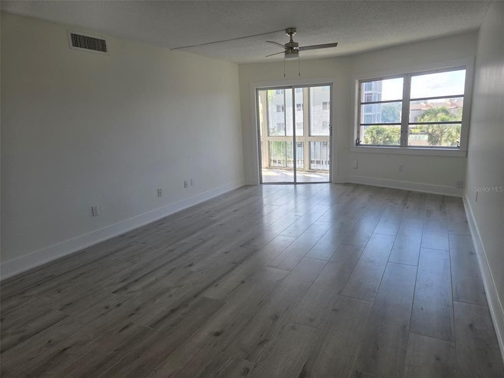1300 N PORTOFINO DRIVE 406 photo 20