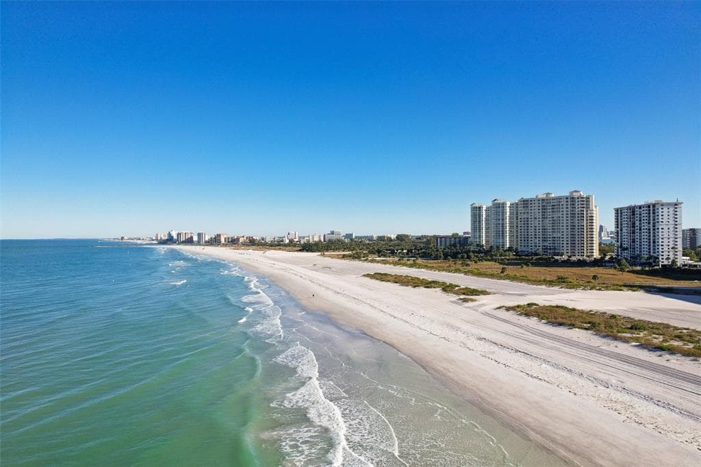 1270 GULF BOULEVARD 701 photo 23