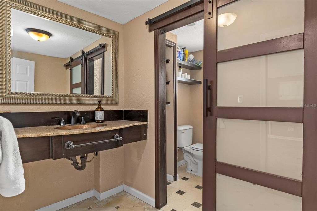 13804 MALCOLM AVENUE photo 20