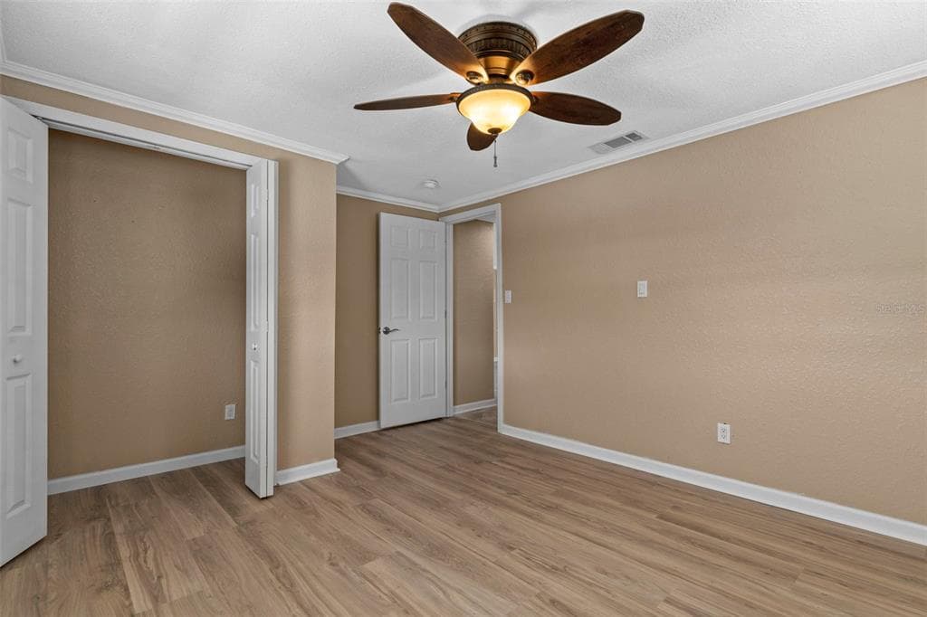 13804 MALCOLM AVENUE photo 19