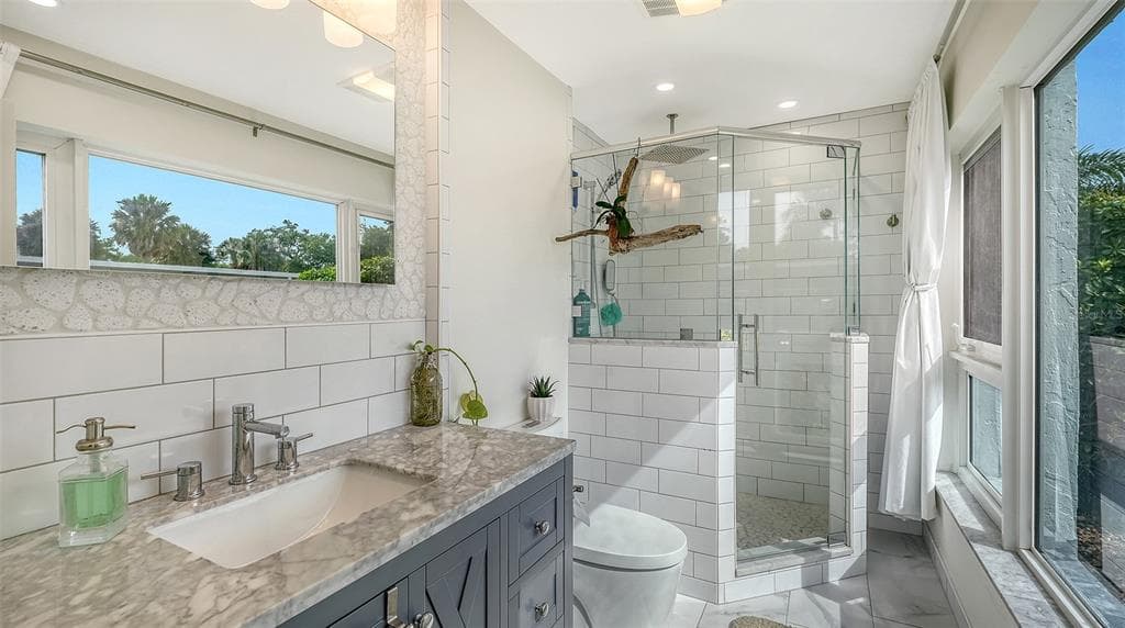 1100 IMPERIAL DRIVE 108 photo 16