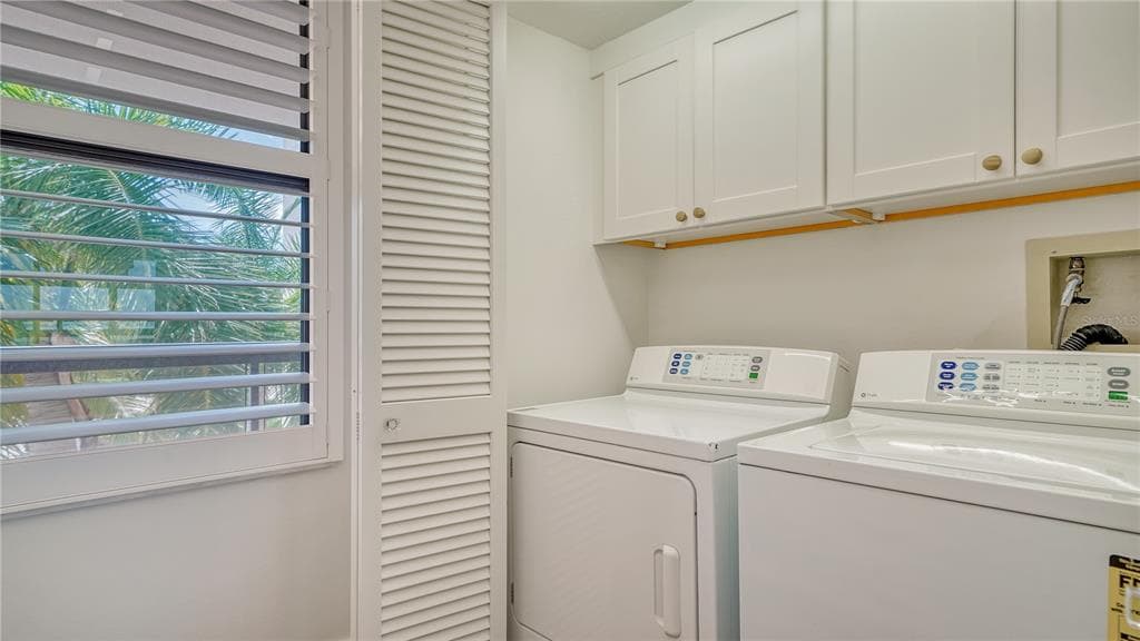 1930 HARBOURSIDE DRIVE 122 photo 22