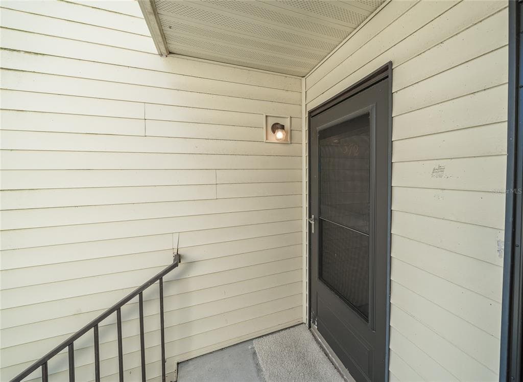 372 MOORINGS COVE DRIVE 372 photo 16