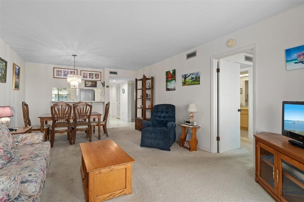 8211 BRENT STREET 816 photo 13