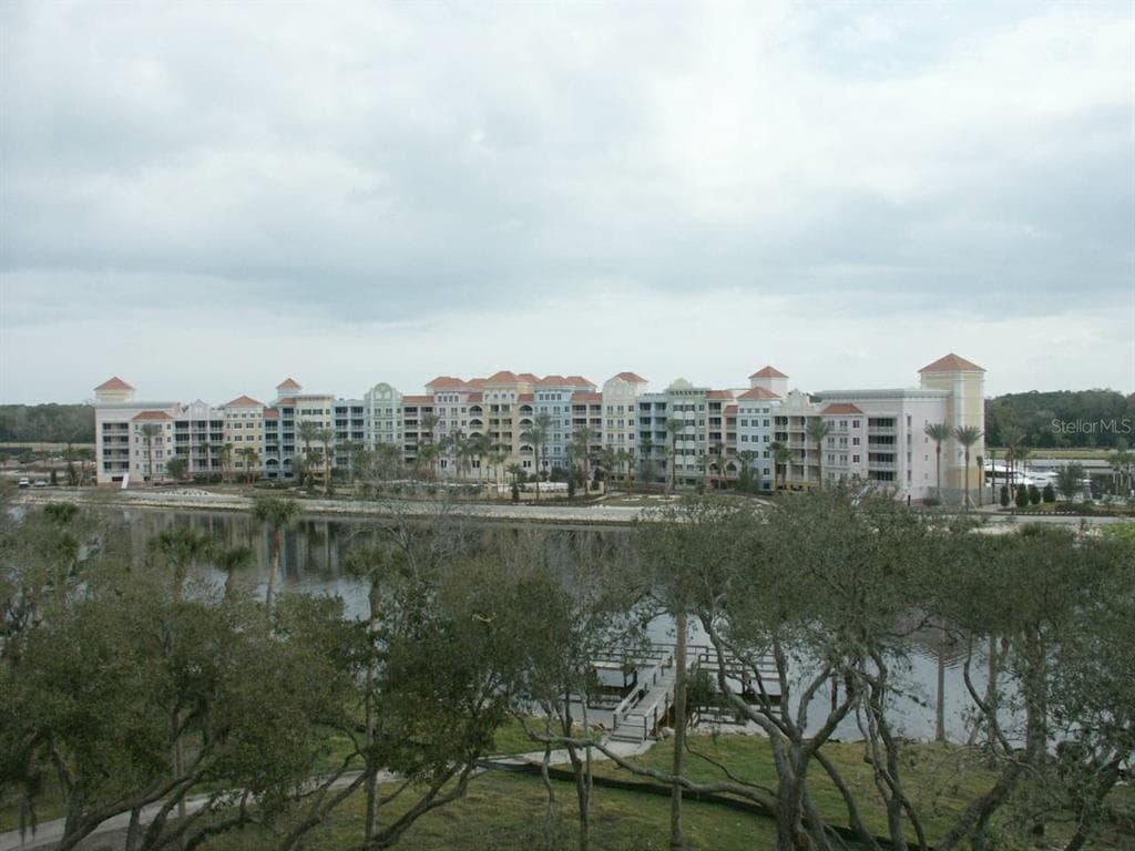 102 YACHT HARBOR DRIVE 161 photo 4