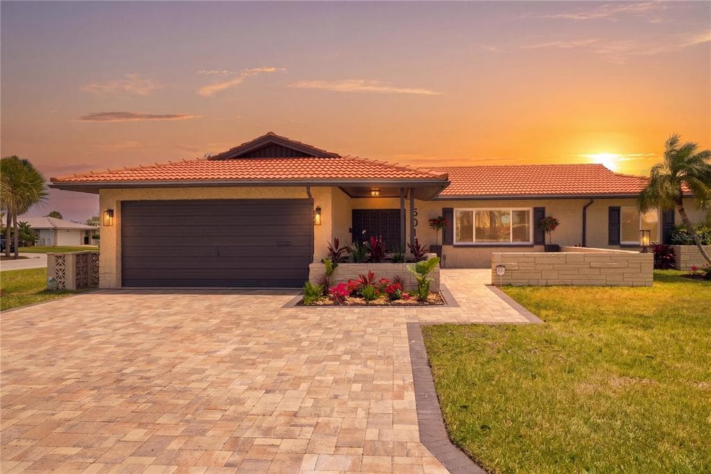 5016 DORY DRIVE photo 10