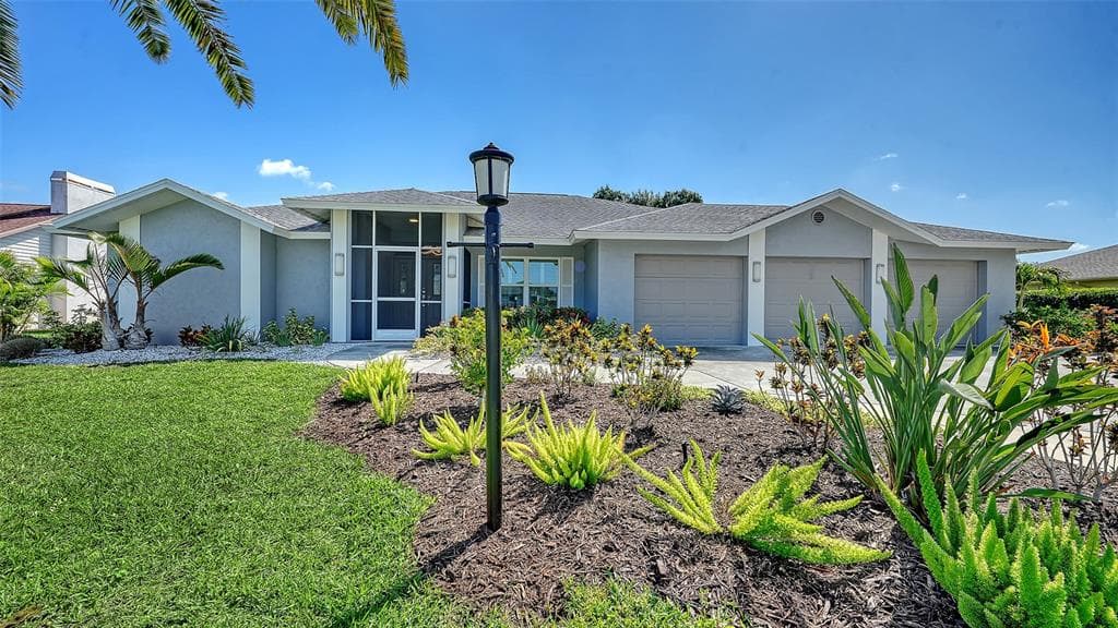 6988 COUNTRY LAKES CIRCLE photo 2