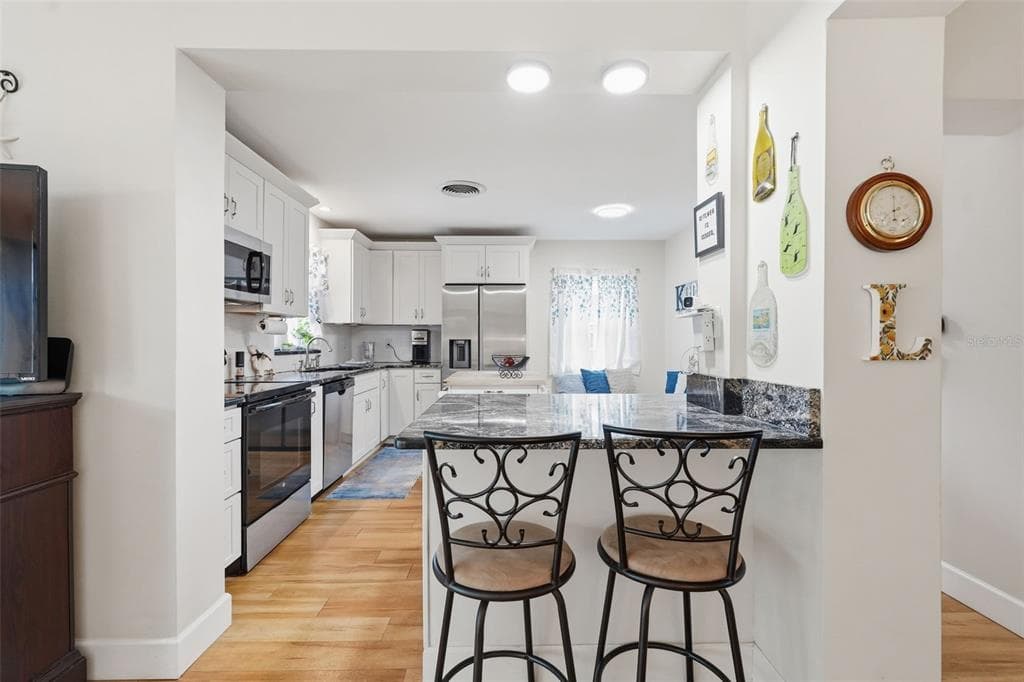 179 E CANAL DRIVE photo 12