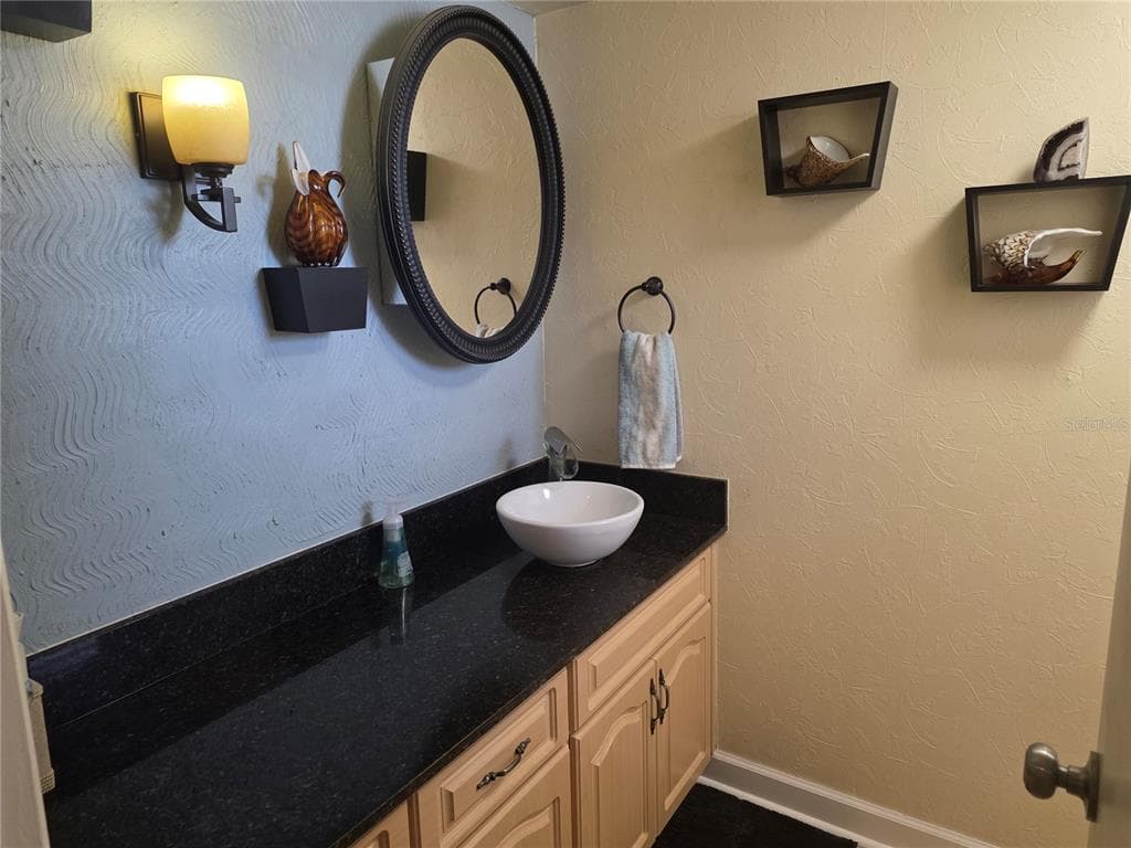 5130 BRITTANY DRIVE S 604 photo 12