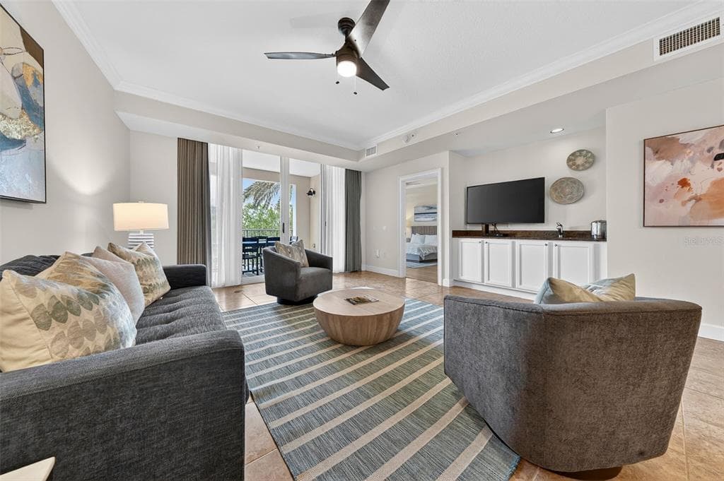 102 YACHT HARBOR DRIVE 365 photo 17