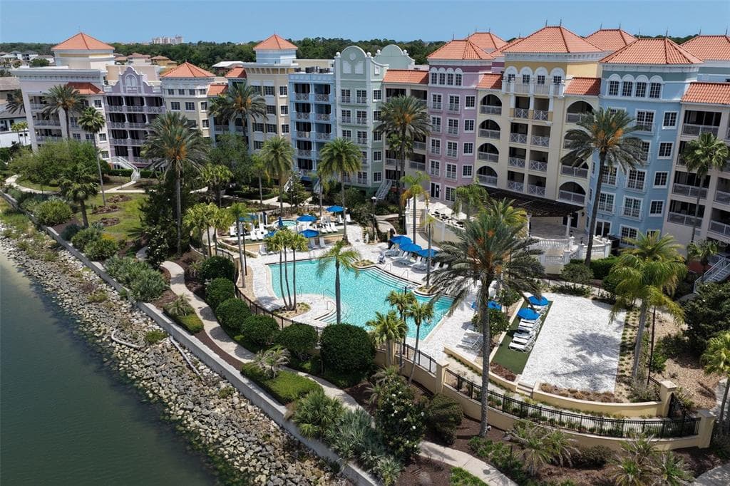 102 YACHT HARBOR DRIVE 371 photo 4
