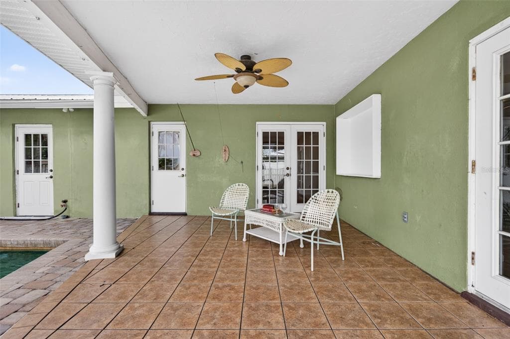 2555 CONSTITUTION BOULEVARD photo 16