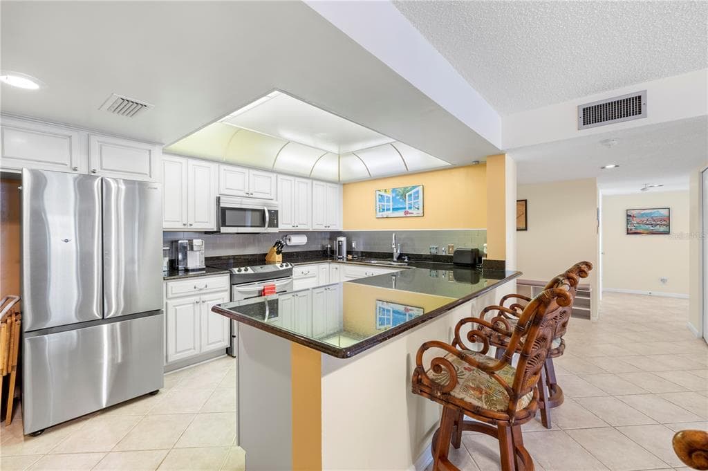 1460 GULF BOULEVARD 412 photo 14