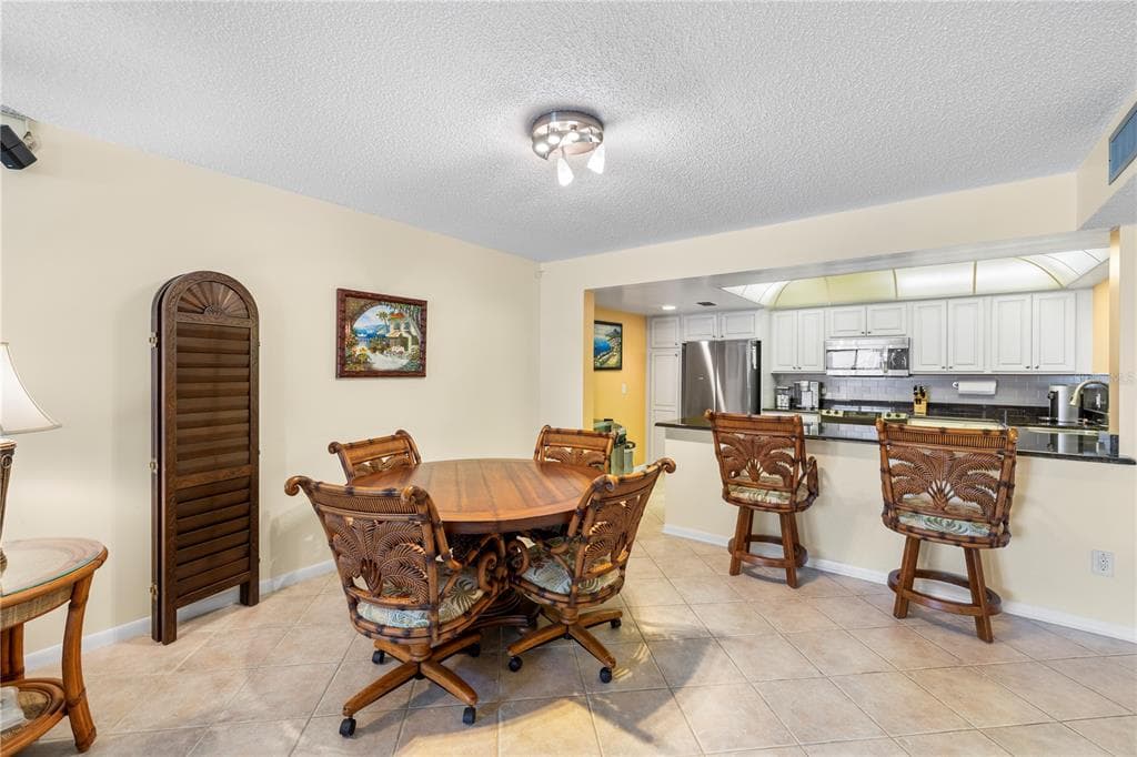 1460 GULF BOULEVARD 412 photo 21